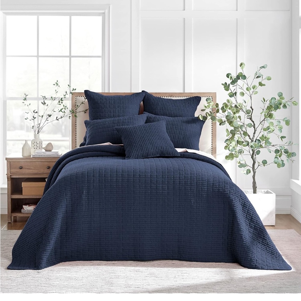 Levtex Home Mills Waffle Queen Bedspread Set 104x106in w 2 Pillow Shams 26x20in